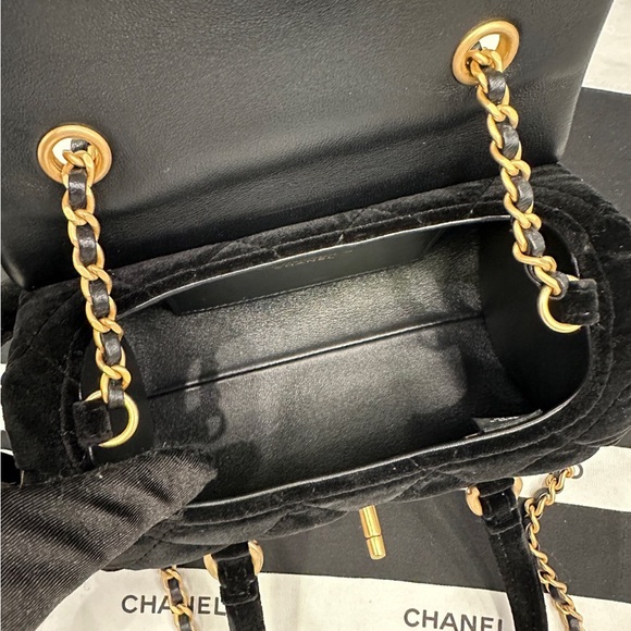 Chanel Black Velvet Quilted Crossbody Bag - Picture 6 of 6